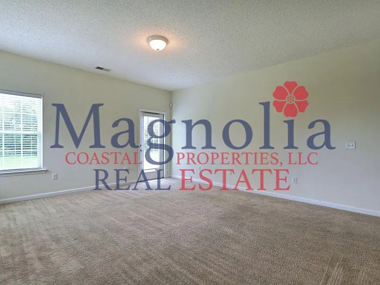 20 Evergreen Oak Dr — Photo 13