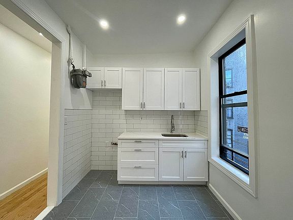 4th image of 511 W 175th St APT 16
