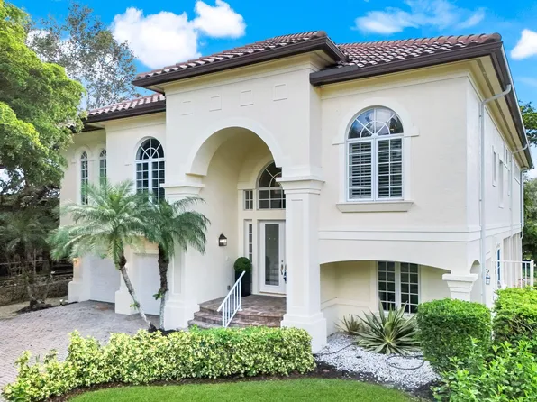 321 Wild Orchid Ln, Marco Island, FL 34145