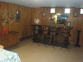 3rd image of 8028 S Komensky Ave