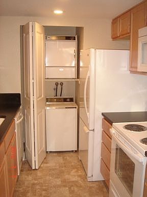 4th image of 11641 100th Ave NE APT 6B