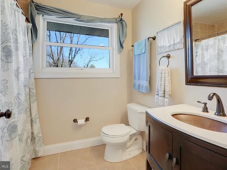 7808 Harbor Rd — Photo 39