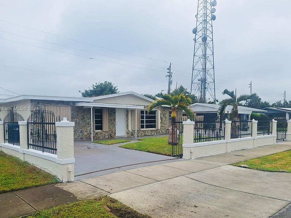1st image of 1850 NW 32nd Ave