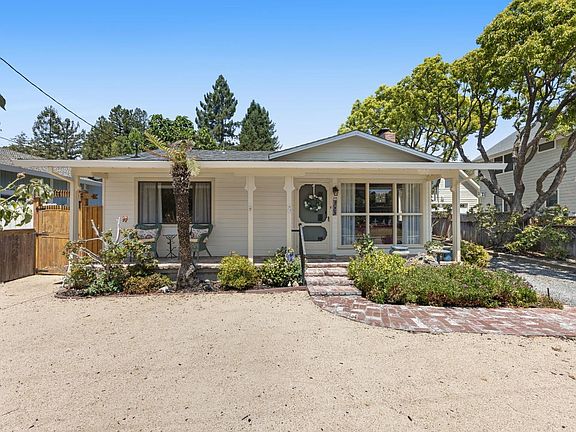 4th image of 215 Grant Avenue