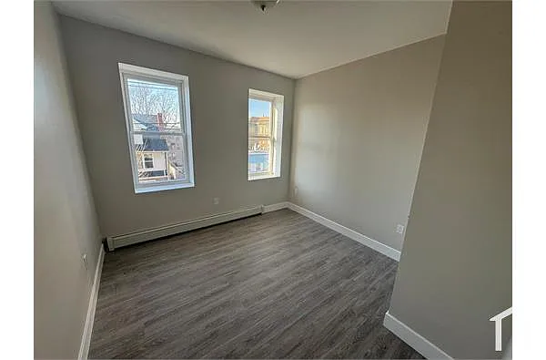 Building Photo - 856 S 16th St #3B