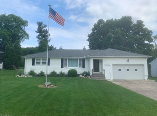 127 Yunker Ct, Elyria, OH 44035
