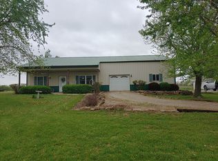 28345 S Croco Rd, Melvern, KS 66510