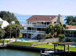 113 11th St E, Tierra Verde, FL 33715