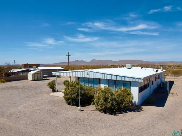 312 Ocotillo Dr, Elephant Butte, NM 87935