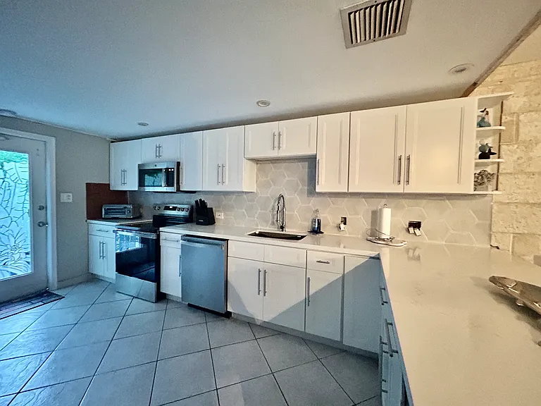 134 Rushton Ln — Photo 12