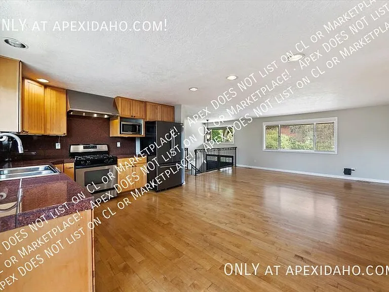 801 N Haines St — Photo 15