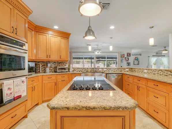 1881 SW Taurus Lane, Port St Lucie, FL 34984