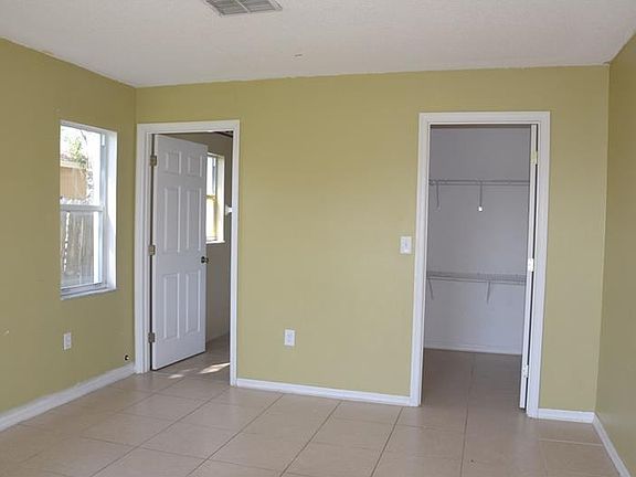 5th image of 2447 Quail Hollow Ave