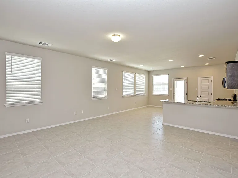 164 Fabion St — Photo 16