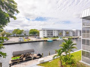 3600 NE 170th St APT 308, North Miami Beach, FL 33160