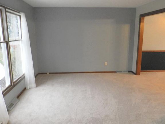 2nd image of 25791 Tallwood Dr