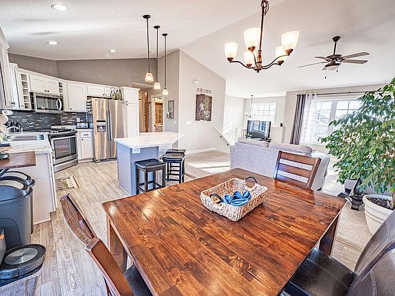 5th image of 485 Highland Dr