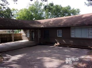 915 W 45th St, North Little Rock, AR 72118