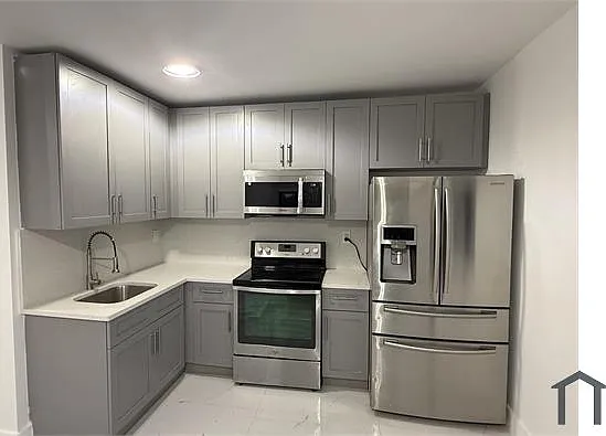 1379 NW 55th Ter #1