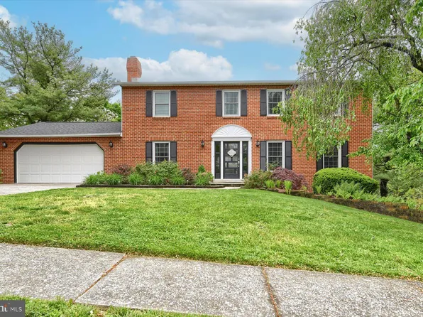 115 Cricket Ln, Camp Hill, PA 17011