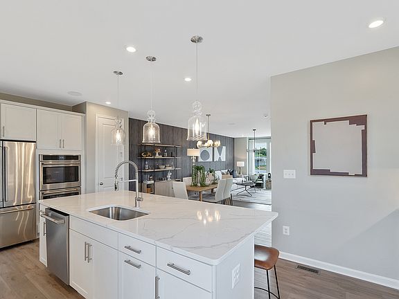 Kitchen sink in island