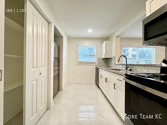 2nd image of 5044 Baltimore Ave #5040
