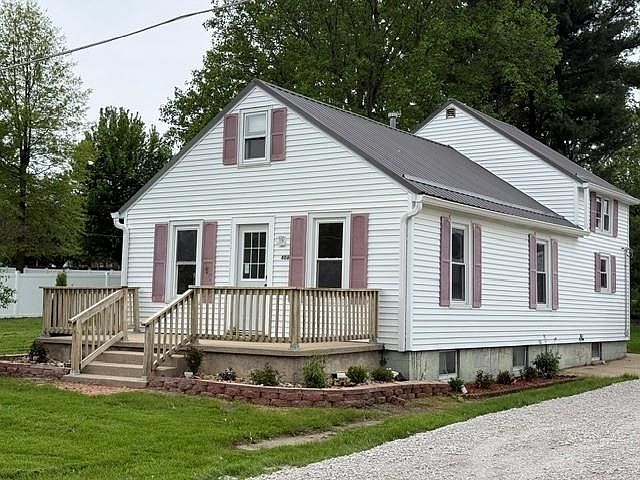 1st image of 406 S Willow St