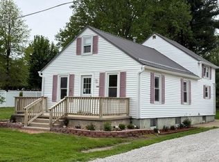 406 S Willow St, Granville, IL 61326