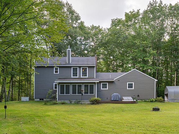 5th image of 24 Sunwood Drive