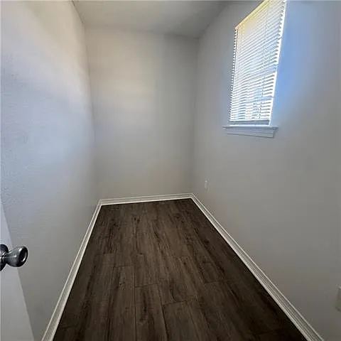 1600 Newport Pl #4 — Photo 9