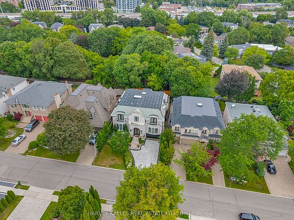 3rd image of 64 Yorkminster Rd