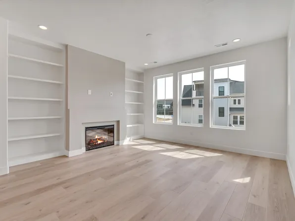 7224 S Gravel Cross Way #191, West Jordan, UT 84081