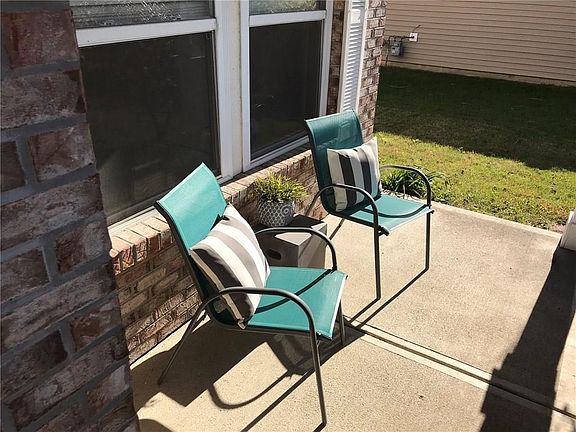 3rd image of 5515 Grassy Bank Dr