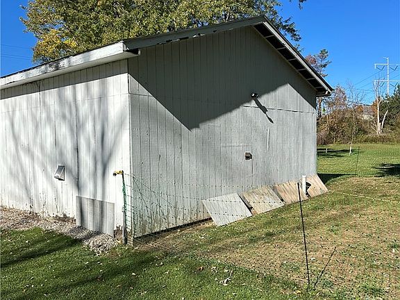 4th image of 11651 Webster Rd