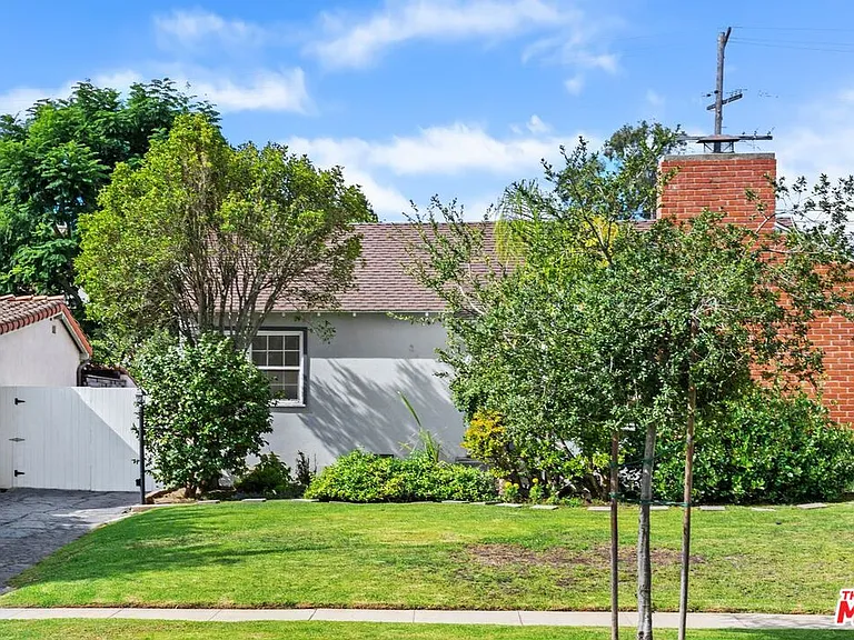 1019 Amherst Ave — Photo 31