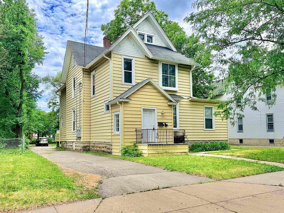 1st image of 1341 Charles St