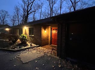 1700 Mountain View Rd #15, Harrisburg, PA 17110