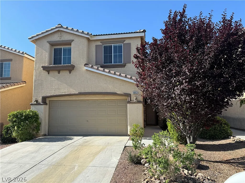 4 bed, 2.5 bath, 2036 sqft, $1,995 — Photo 2
