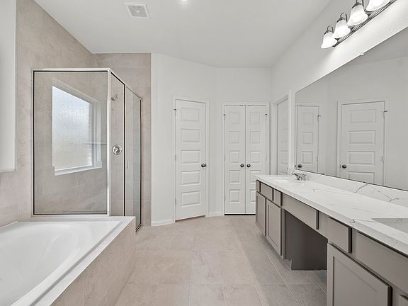 Relaxing owner s bath