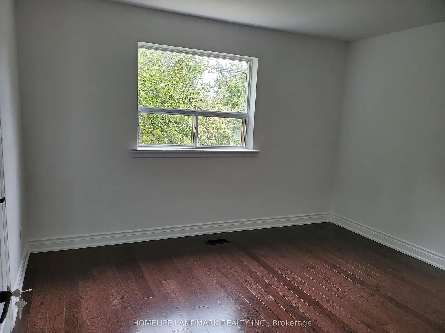 4 bed, $3,850 — Photo 4