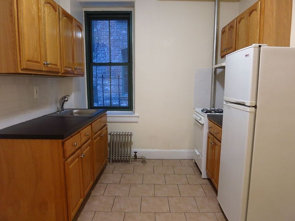 1st image of 504 E 79th St APT 1A