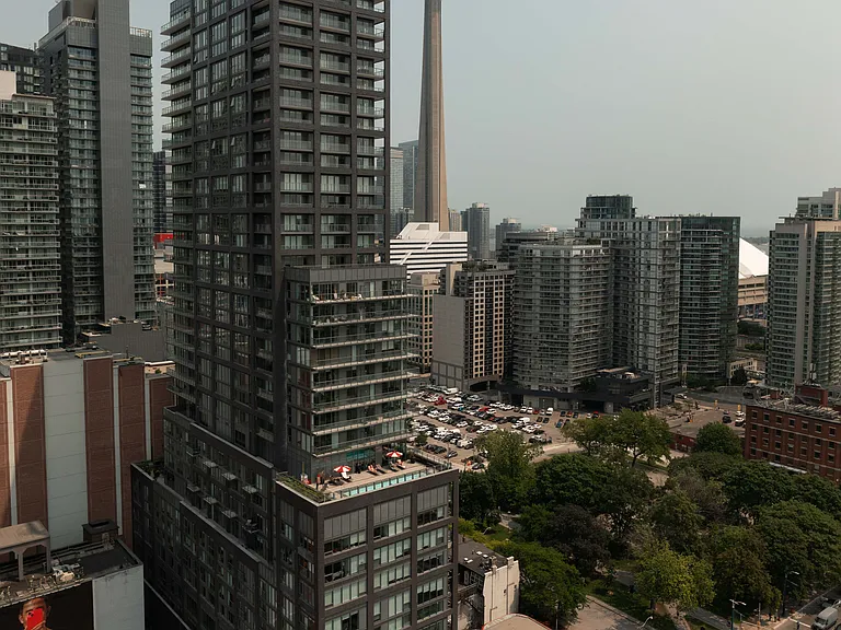 57 Spadina Ave — Photo 49