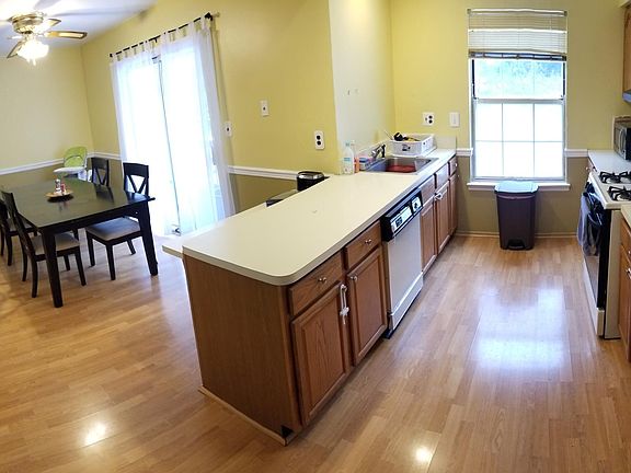 4th image of 7 Westlake Ct