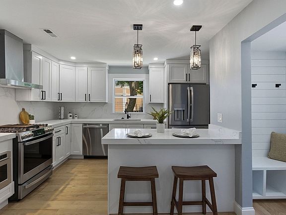5th image of 6 Linden Rd #A