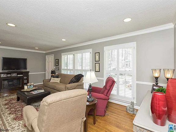 5th image of 3417 Loch Haven Dr