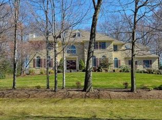 49 Wilkeshire Blvd, Randolph, NJ 07869