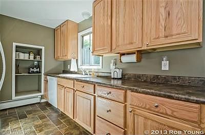 4th image of 2522 Bristol Ave NW