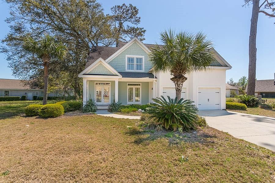1st image of 135 Country Club Dr