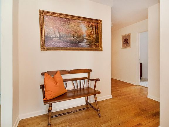 4th image of 2504 Dalton Ave