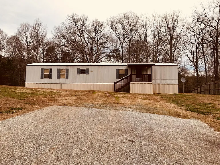 Antler Dr — Photo 3